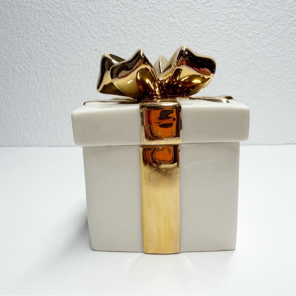 Mikasa Fine China Holiday Elegant Gift Box Trinket Box - Picture 3 of 10